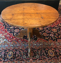 Load image into Gallery viewer, Antique Centre Table
