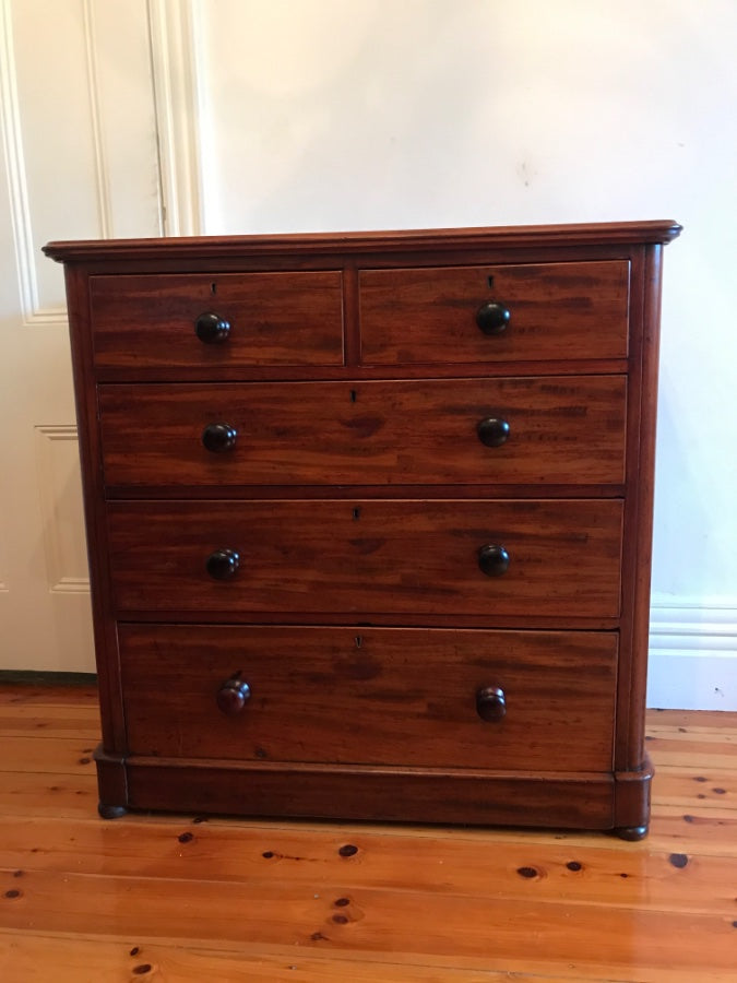 Victorian Mahogany Chest Of Drawers