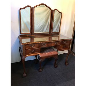 Chippendale Mahogany Dressing Table