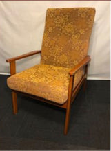 Load image into Gallery viewer, Pr Retro Lounge Chairs
